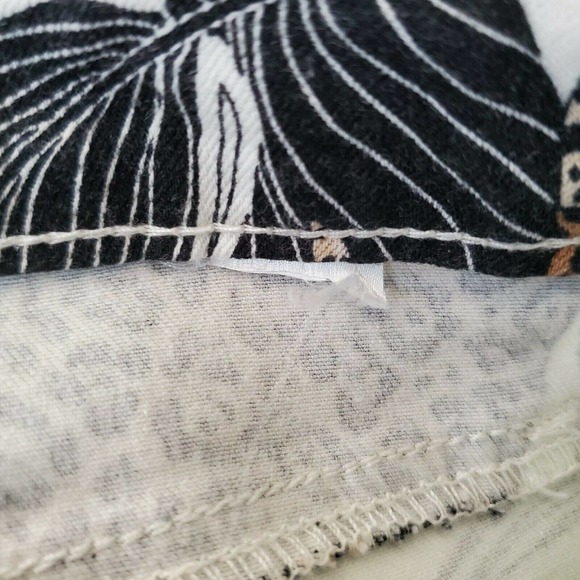 Chico's So Slimming Girlfriend Ankle Pants SZ 2 Large 12 Brown Black Animal - Picture 4 of 5